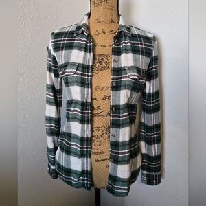American Eagle Outfitters Green and White Plaid Button-Down Shirt